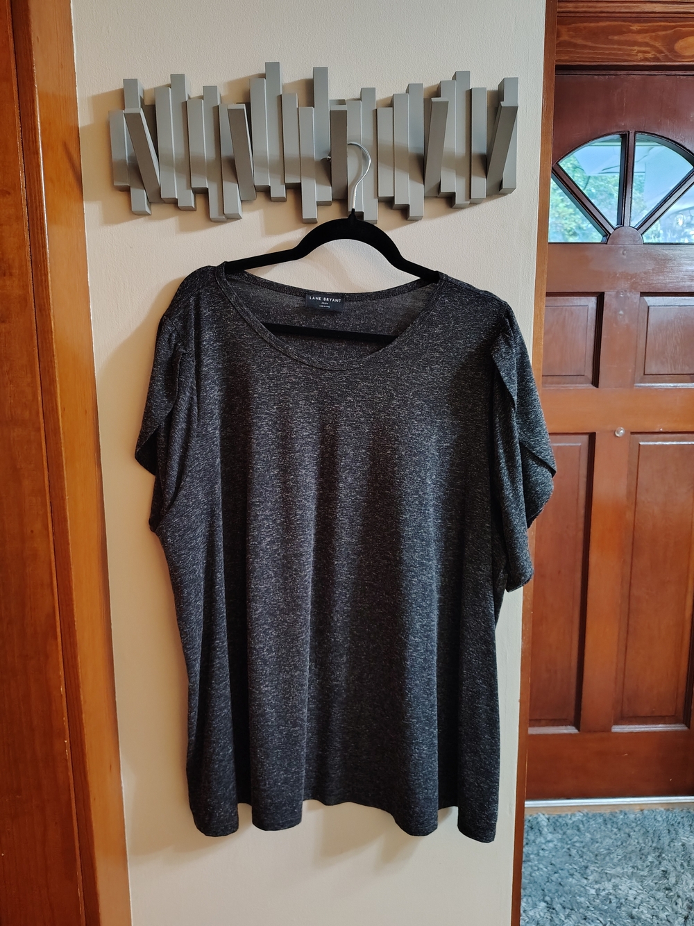 Lane Bryant Marled Black Short-Sleeve Scoop Neck Tulip Sleeve Top